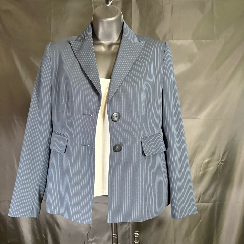 Kasper Dark Blue Pinstripe Blazer Sz 2P - Picture 7 of 15